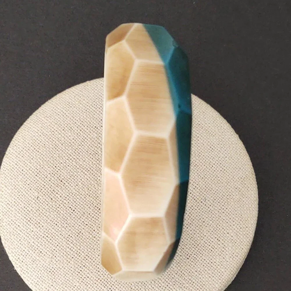 Blue and beige faceted resin bangle